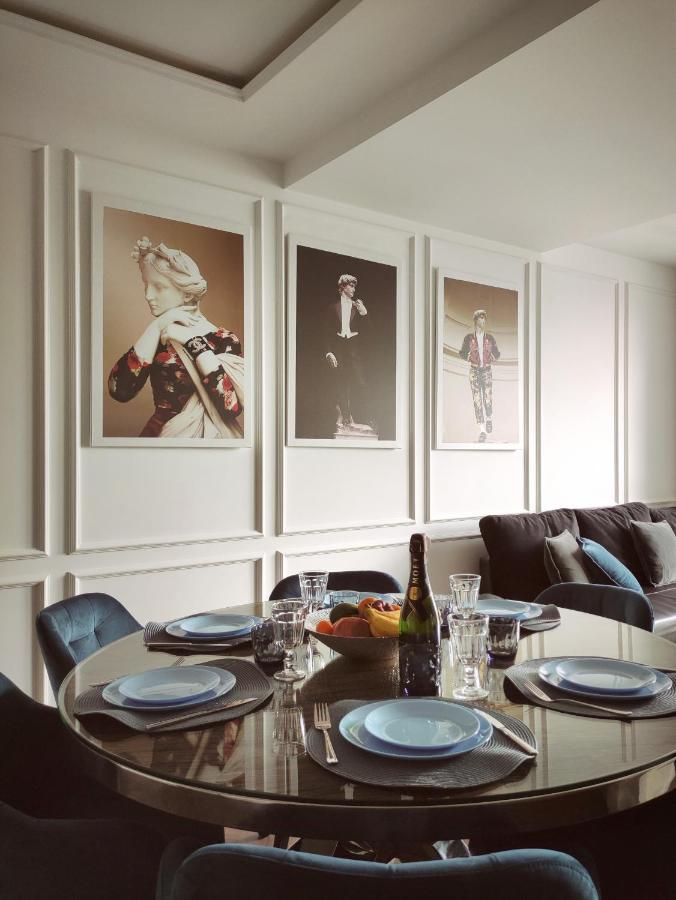 Modern Classic 2 Bedroom Apartment Near Most City Dnipro Esterno foto