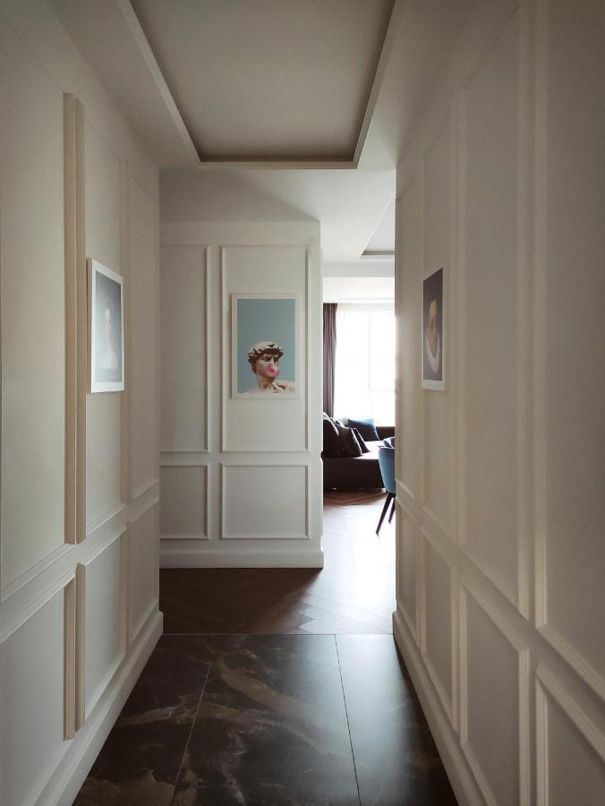 Modern Classic 2 Bedroom Apartment Near Most City Dnipro Esterno foto